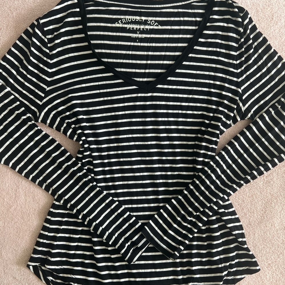 Y2K Aeropostale Black White Striped Women's Top